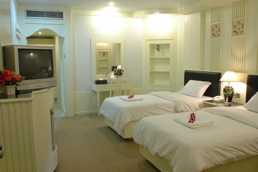 נונטאבורי The Rich Hotel מראה חיצוני תמונה