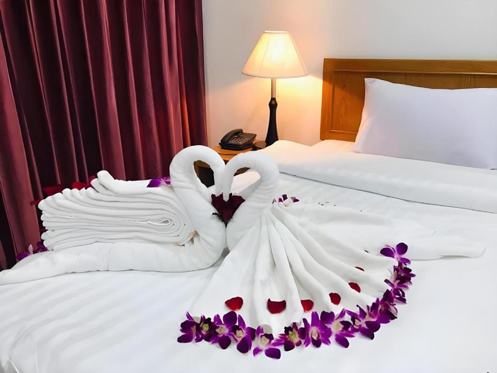 נונטאבורי The Rich Hotel מראה חיצוני תמונה